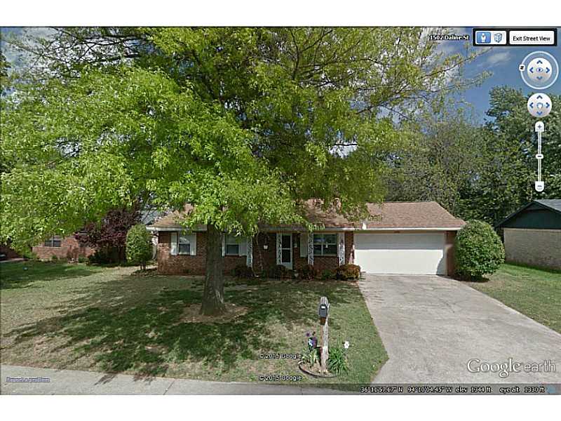 Very goof location and convenient to the interstate and major employment and shopping. Very near schools. Good brick home.,Owner has taken very good care of this home. Freshly painted inside. New carpet. Handicap ramp in the back off the patio.