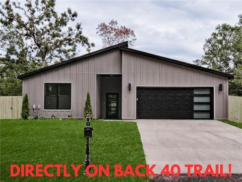 Photo of 1 Consett Lane, Bella Vista, AR 72714 (MLS # 1324039)