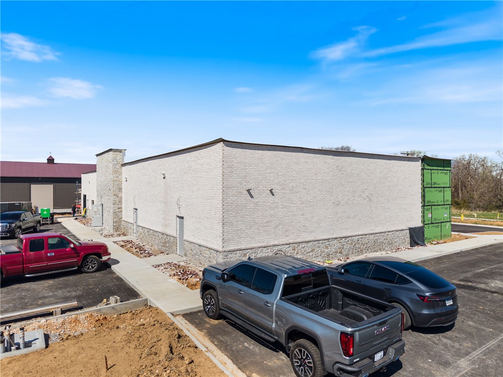 WIENS ACRES-BENTONVILLE - Commercial Lease