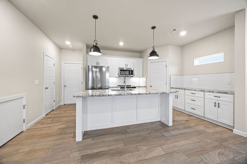 Groves Neighborhood Ph Ii, The Rogers - Residential Lease