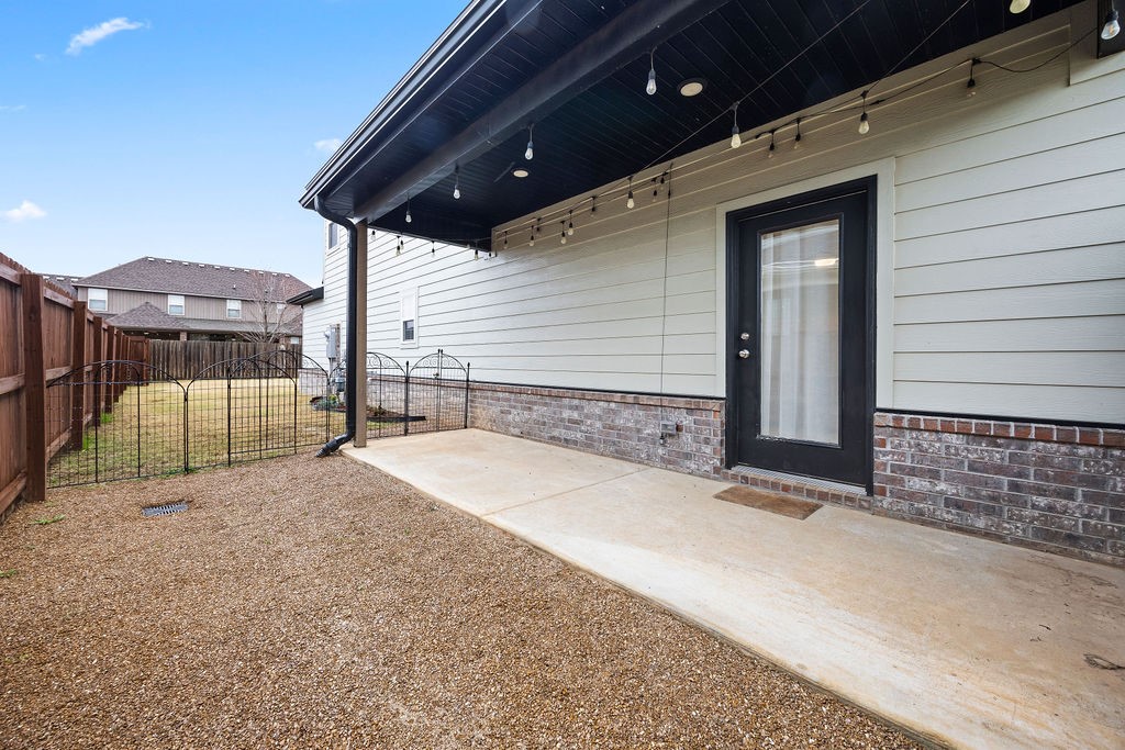 Groves Neighborhood Ph Ii, The Rogers - Residential Lease