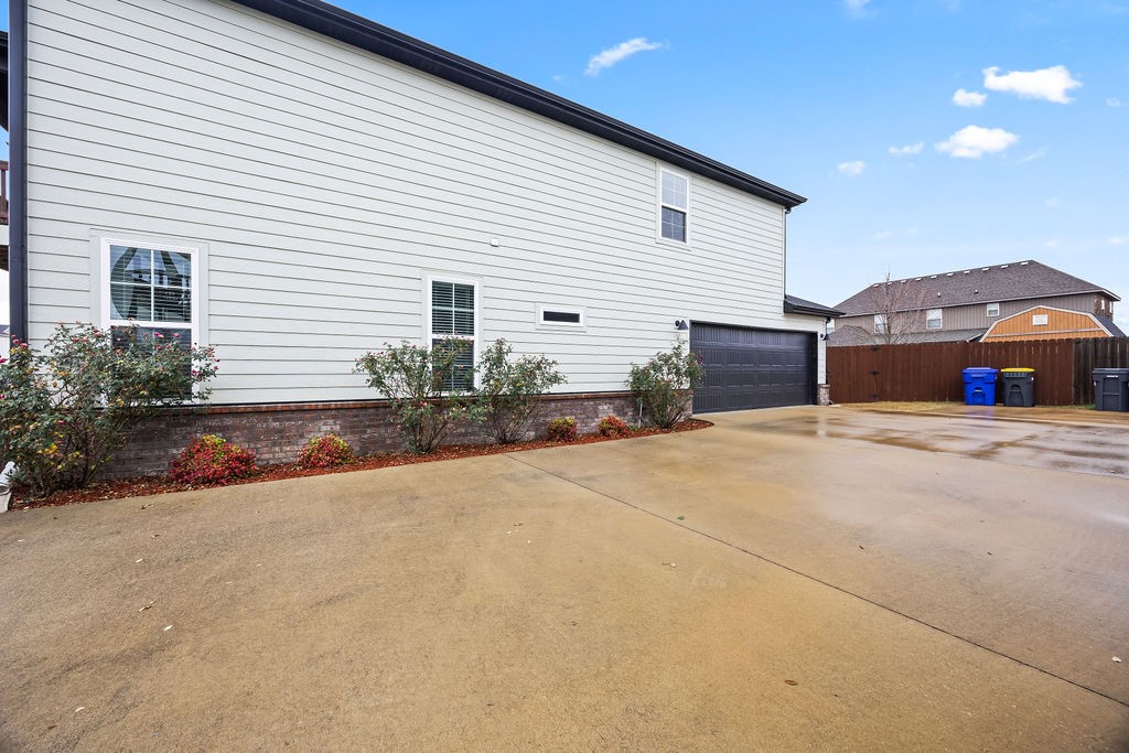 Groves Neighborhood Ph Ii, The Rogers - Residential Lease