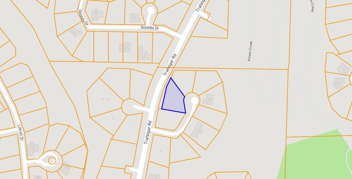 Beautiful property to build your dream home. Best of both worlds - live in quiet area, with a mountain resort feel, but only minutes from shopping, art museums, and the bustle of down town Bentonville. Pinyon Creek Trail of The Back 40 biking trail system is directly behind your future home location. Enjoy the Bella Vista amenities that come with being a land owner - public parks, golf courses, swimming pools, trails and lakes!