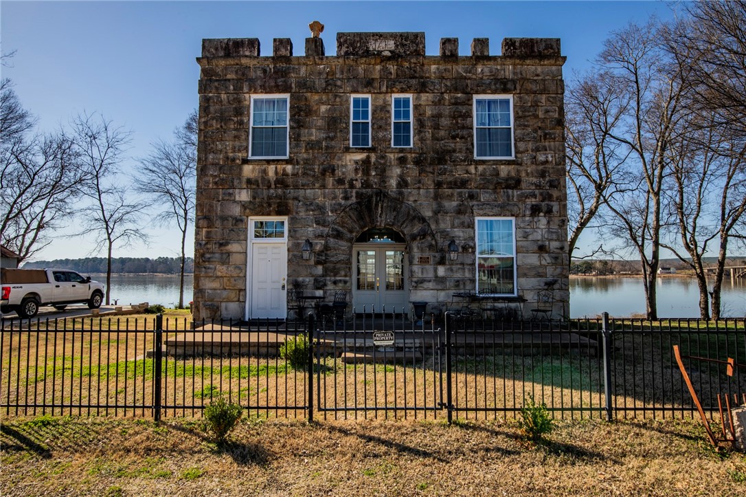 209 River Street