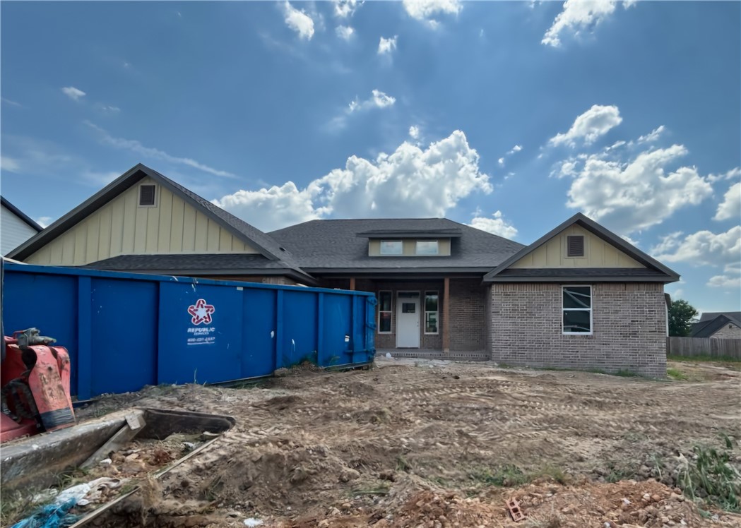 Take a look at this one-level new construction home located on a spacious corner lot in The Greens at Sugar Creek, right by the golf course. It features a welcoming foyer and a living room with vaulted ceilings and a fireplace, four large bedrooms with tray ceilings and three full bathrooms, which provide ample space for everyone! The open kitchen and dining area have a large pantry and laundry room, custom cabinets, 3 cm quartz countertops, and luxury vinyl plank (LVP), tile, and carpet floorings throughout. It also has energy-efficient LED lighting and Frigidaire Gallery stainless steel appliances, full aluminum guttering, and a convenient 3-car garage!