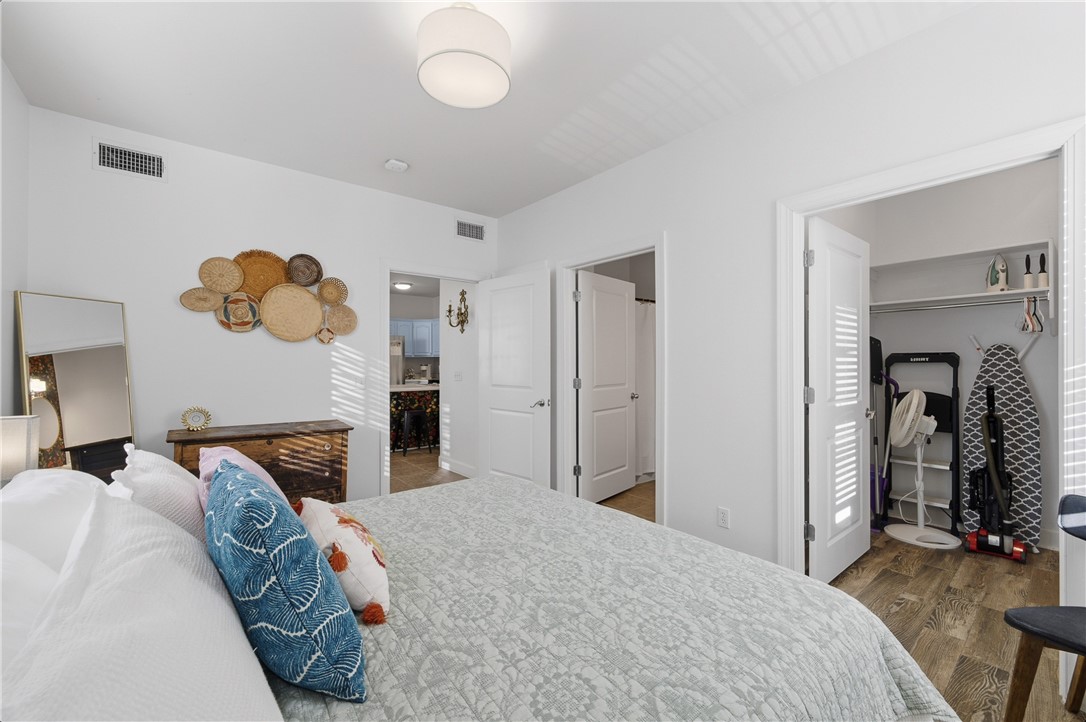 Mullis Apts Hpr - Residential