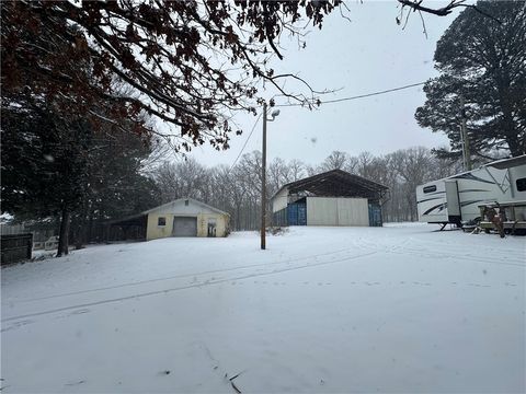 Single Family Residence in Fayetteville AR 1640 Hanshew Road 41.jpg