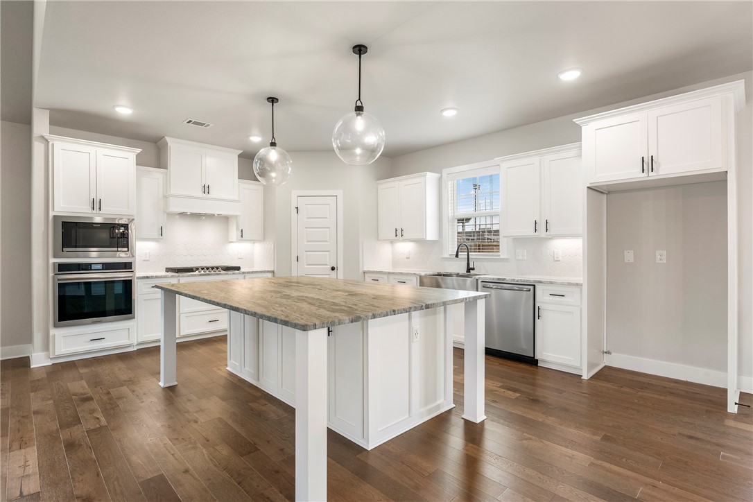 Maple Estates Ph Ii Centerton - Residential