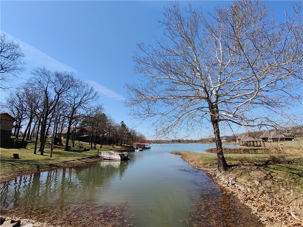 *LAKEVIEW*OWNER FINANCING**Approved for Sewer* Discover the charm of Lakeview Property! Nestled in the serene ambiance of Sabastian Lake. This lot has been thoughtfully cleared for immediate enjoyment, this gem awaits your touch. Opting to join the Property Owners' Association (POA) unlocks a treasure trove of amenities and privileges at your fingertips, including exclusive access to a private boat ramp, a welcoming fishing pier, scenic picnic areas, a vibrant club house, and much more.
