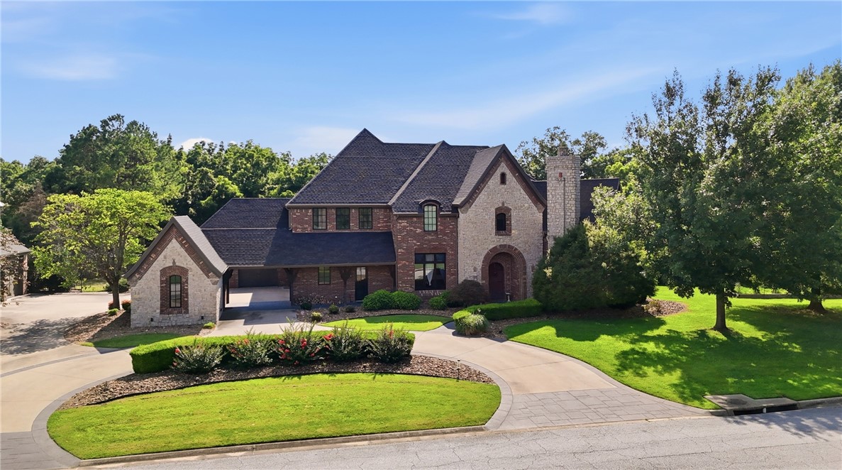 11301 Pembrook Circle - Photo 2