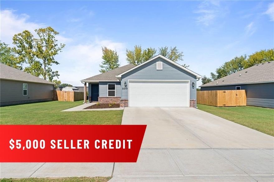 Beautifully maintained one-story home in Somerset Subdivision offering four bedrooms and two bathrooms. The spacious open-concept living area flows into a fully equipped kitchen featuring energy-efficient appliances, generous counterspace, and a corner pantry. A convenient laundry room sits just off the garage for everyday ease. Enjoy the charm of Siloam Springs, where historic character and small-town warmth meet modern living—all within minutes of dining, shopping, and parks!
Seller is offering a $5,000 credit toward buyer concessions with an acceptable offer. An additional seller credit of $1,500 is available with the use of the seller's preferred lender. Transferrable builder warranties convey at closing, offering continued coverage for the new owner.
