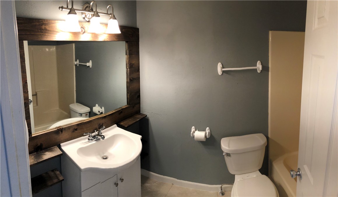 Oak Hill Iii Ph 1 Rogers - Residential Lease