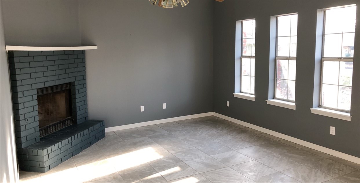 Oak Hill Iii Ph 1 Rogers - Residential Lease