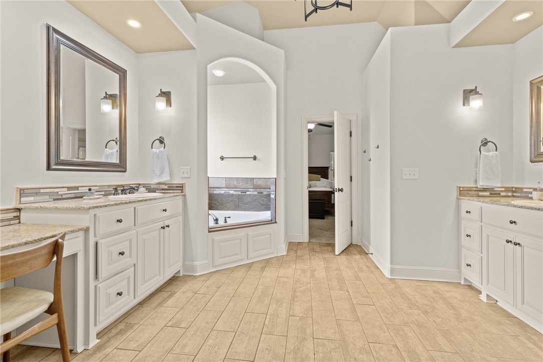 Shadow Valley Pud Ph Vii Rogers - Residential