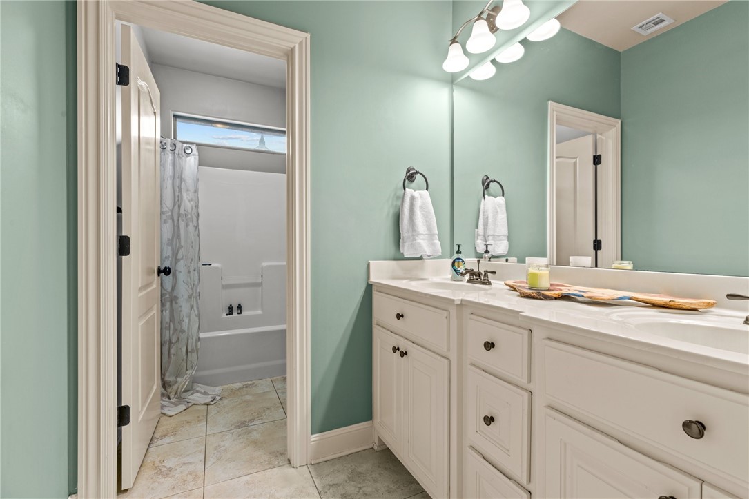 Shadow Valley Pud Ph Vii Rogers - Residential