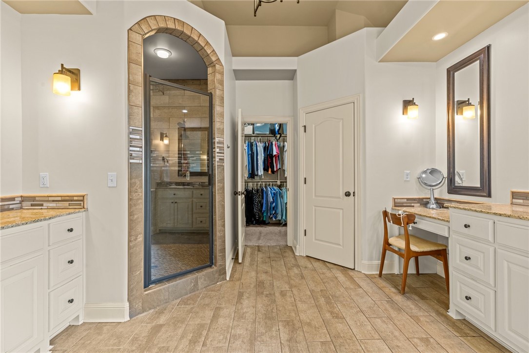 Shadow Valley Pud Ph Vii Rogers - Residential