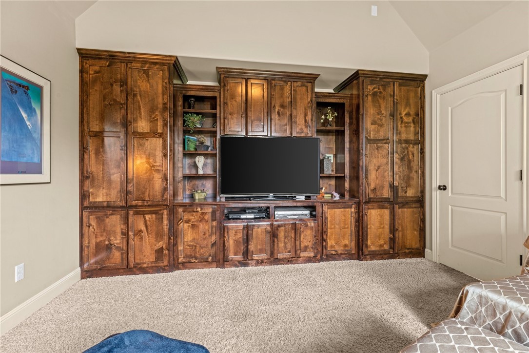 Shadow Valley Pud Ph Vii Rogers - Residential