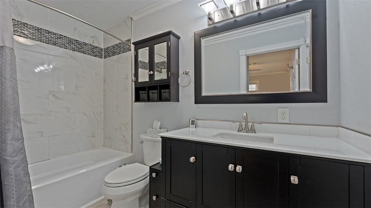 12-20-33-Gravette - Residential