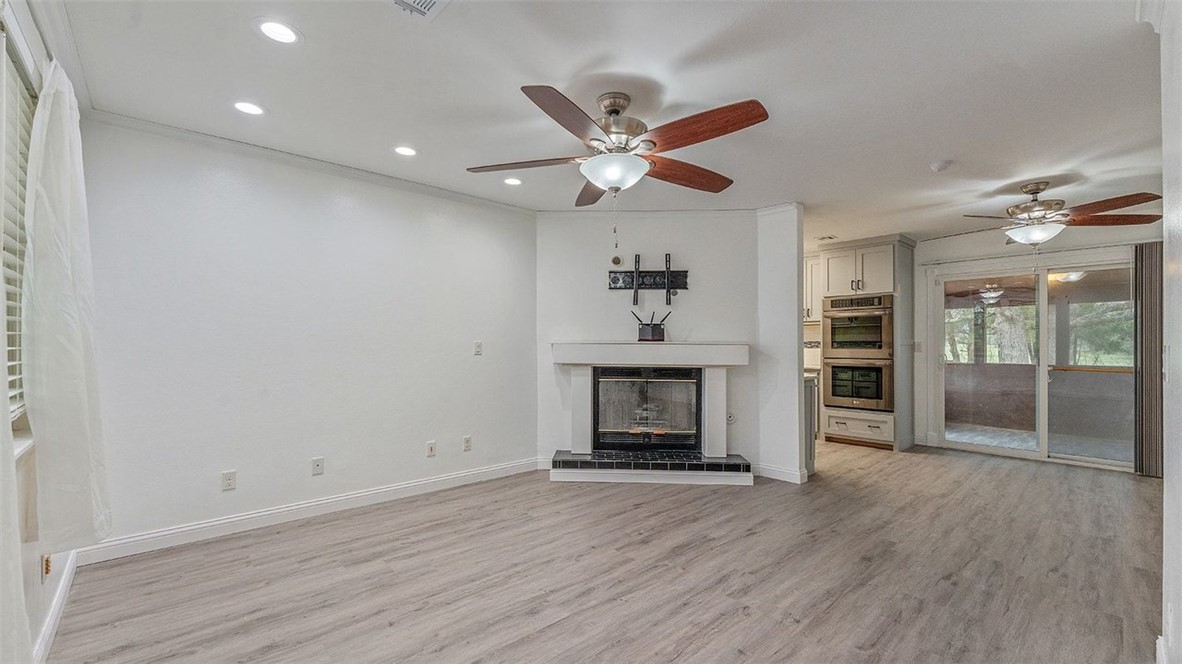 12-20-33-Gravette - Residential