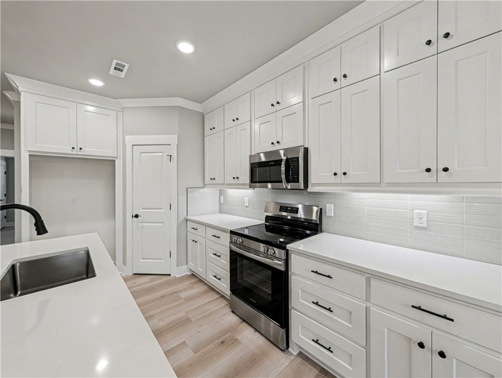 Tiree Sub Bvv - Residential Lease