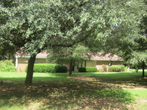 This home is located on a large lot in Cagle Rock Subdivision. 3 bdrm., 2 bath home with enclosed garage making it into a large den. Woodburning f/p in living room. A 14 x 14 dining room has been added onto the eat-in kitchen. Home has an attached double carport and a detached 2 car garage plus another outbuilding. Roof 2016, Heat pump 2002, D/w & range 2003. Home has 6'' walls