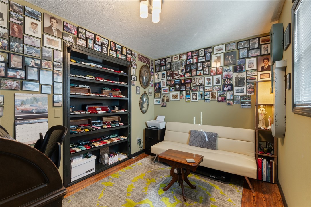 Unit 9 Holiday Island - Residential