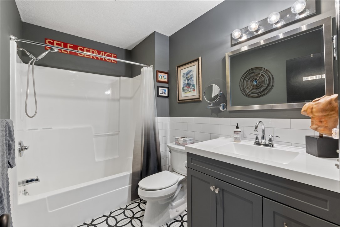 Unit 9 Holiday Island - Residential