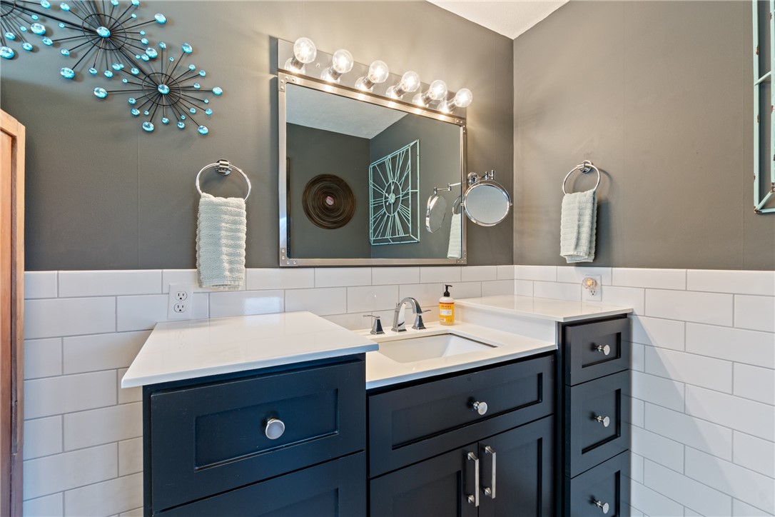 Unit 9 Holiday Island - Residential