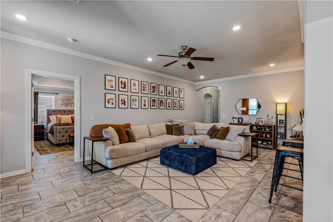 4242 W Divide Drive