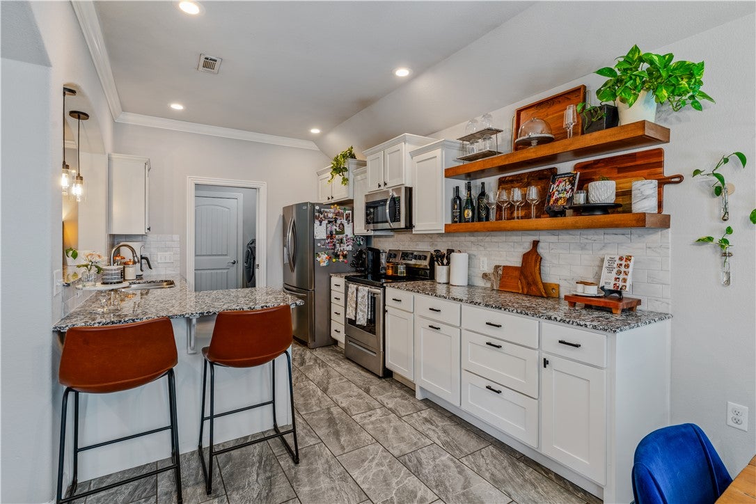 4242 W Divide Drive