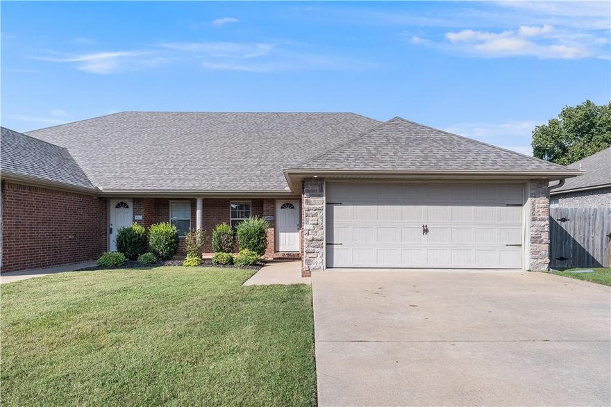 NOW OFFERING $3,500 preferred lender credit. Turnkey Bentonville duplex with house hack potential! A fully updated side-by-side duplex in one of Bentonville's most desirable locations. Each unit offers 3 bedrooms, 2 bathrooms, a 2-car garage and a fenced back yard, giving tenants and owner occupants the feel of a single-family home. Roof, gutters, appliances, washer/dryer sets are all new within 2 years, as well as Unit 2 HVAC. Refrigerator and washer/dryer sets convey. It doesn't get better than this! 
Great proximity to everything Bentonville has to offer.
Come see your next great investment today!