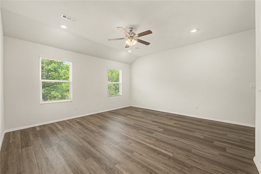 1223 E Sparrow Circle