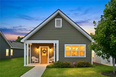 Photo of 825 NE Heights Lane, Bentonville, AR 72712 (MLS # 1351961)