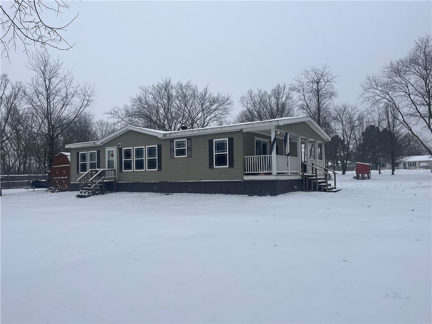 Such Luck! QUALITY PREMIUM MFG HOME. Deer Valley Home on 2 acres at the edge of town! All usable land. Comfortable and spacious. Exterior Walls are 2×6 which allows more insulation in the sidewalls and much stronger construction, standard with all Deer Valley homes. Double Studded Headers Above Doors and Windows and 2 x 4 interior walls are some of the exceptional construction with this Deer Valley Home.  Refer to attached home specs sheet.  Park-like yard for the kids endless adventures, plus room for the largest garden in town and more. Turn your dreams into reality!  RV parking with sewer and power hookup.