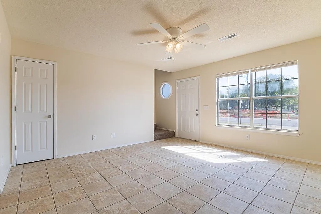 YOUNG'S ADD-BENTONVILLE - Residential Lease