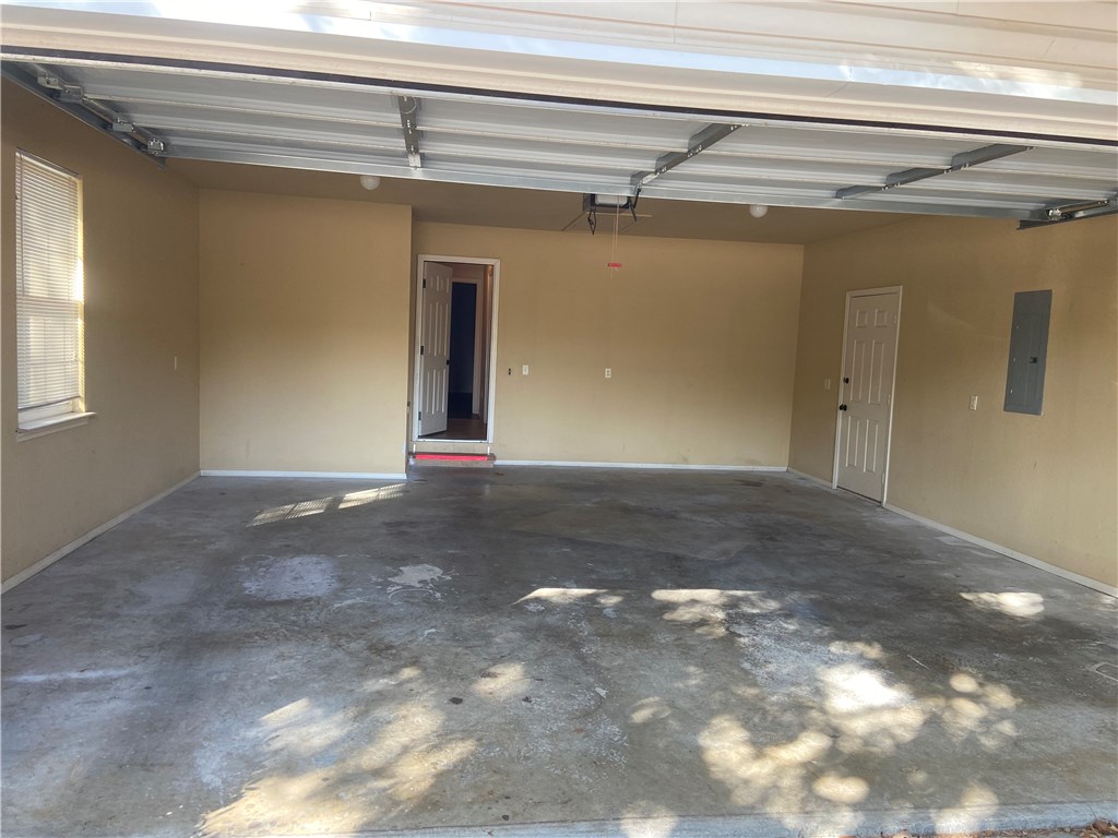 Radcliffe Sub Bvv - Residential Lease