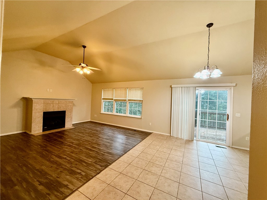 Radcliffe Sub Bvv - Residential Lease
