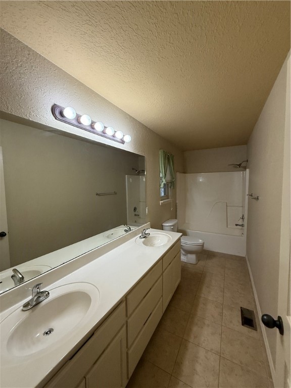 Radcliffe Sub Bvv - Residential Lease