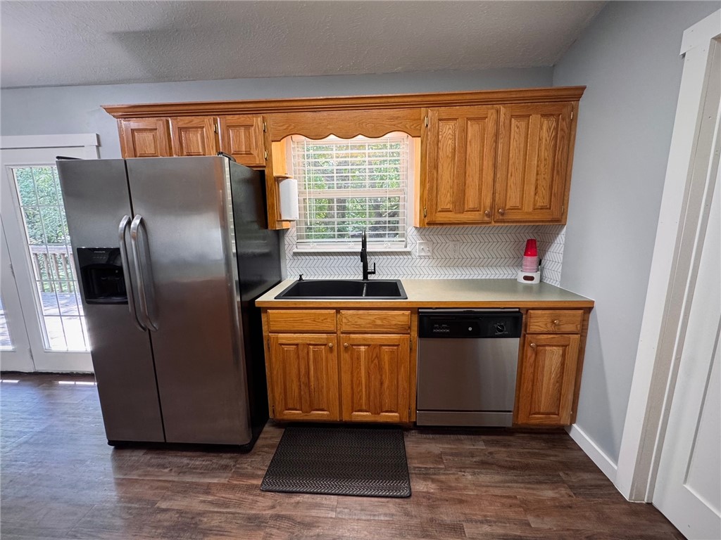 Benton Court Condominiums - Residential