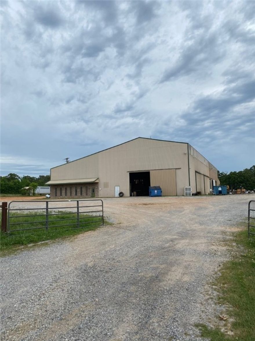 25 minutes from Bentonville square, 10 miles to I-49, and 3 miles from downtown Gravette, AR  this 5 acre site is right on US Hwy 72 with highway access to all major interstates. On this site is a quality built manufacturing and or distribution building with high ceilings, 3 phase wiring throughout and ample office space. Gravette is a great community for your employees of every level to call home.
Property on 10 acres that will be spilt into two 5 acre parcels, the additional split 5 acres listed MLS #1218742