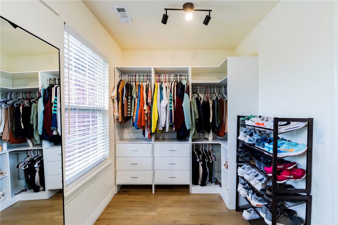 Bridgeport Ph III - Residential