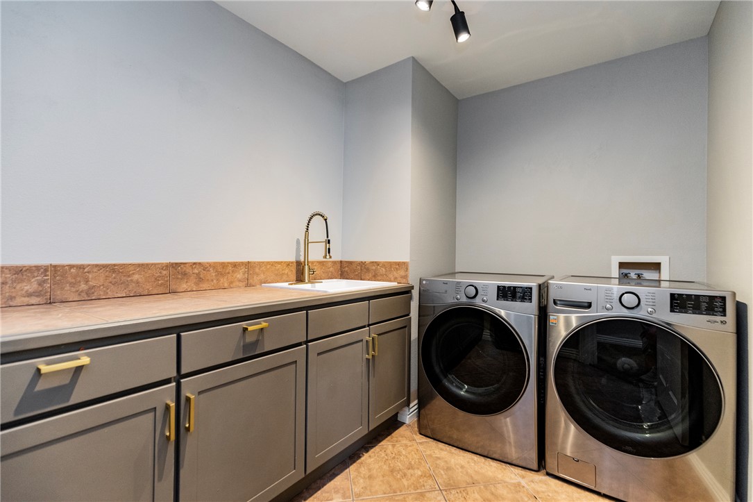 Bridgeport Ph III - Residential