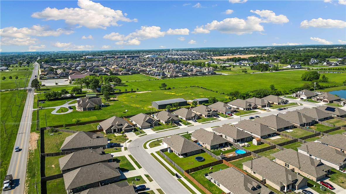 Pines Ph I, The Centerton - Residential