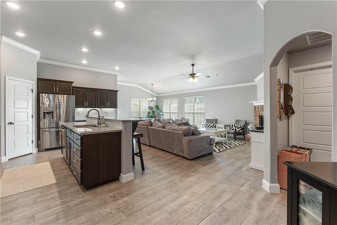Pines Ph I, The Centerton - Residential