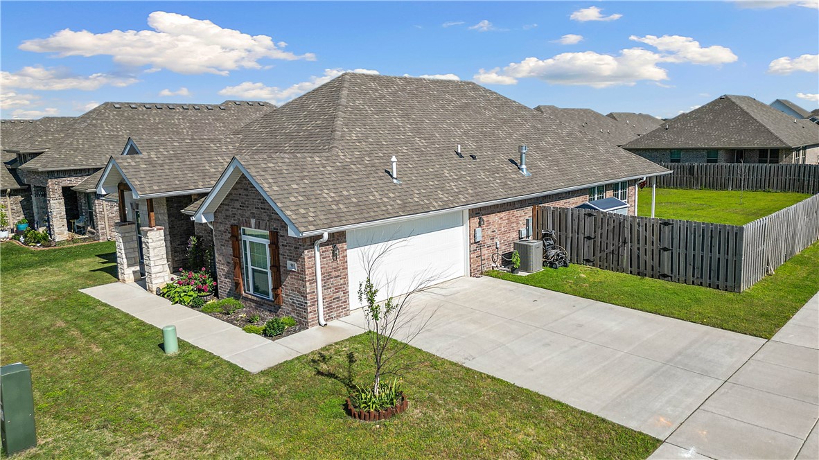 Pines Ph I, The Centerton - Residential