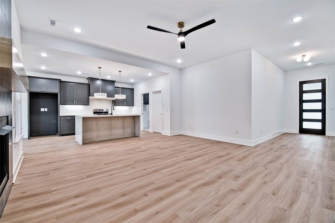 ETTINGTON SUB - Residential Lease