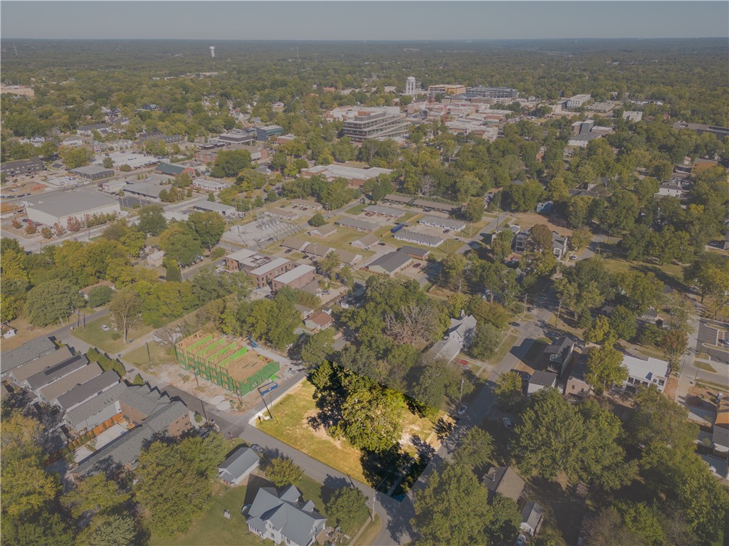 Corner property zoned Downtown Edge located near The Momentary, Austin - Bagget Park, and Thaden School. Already being zoned Downtown Edge, this property could host a single family house, multiple townhomes, a condo building or other mixed use business development.