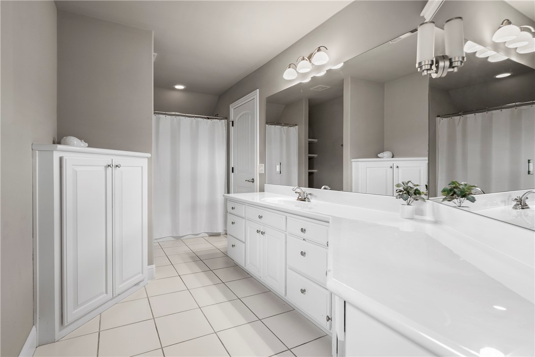 Shadow Valley Ph V Rogers - Residential