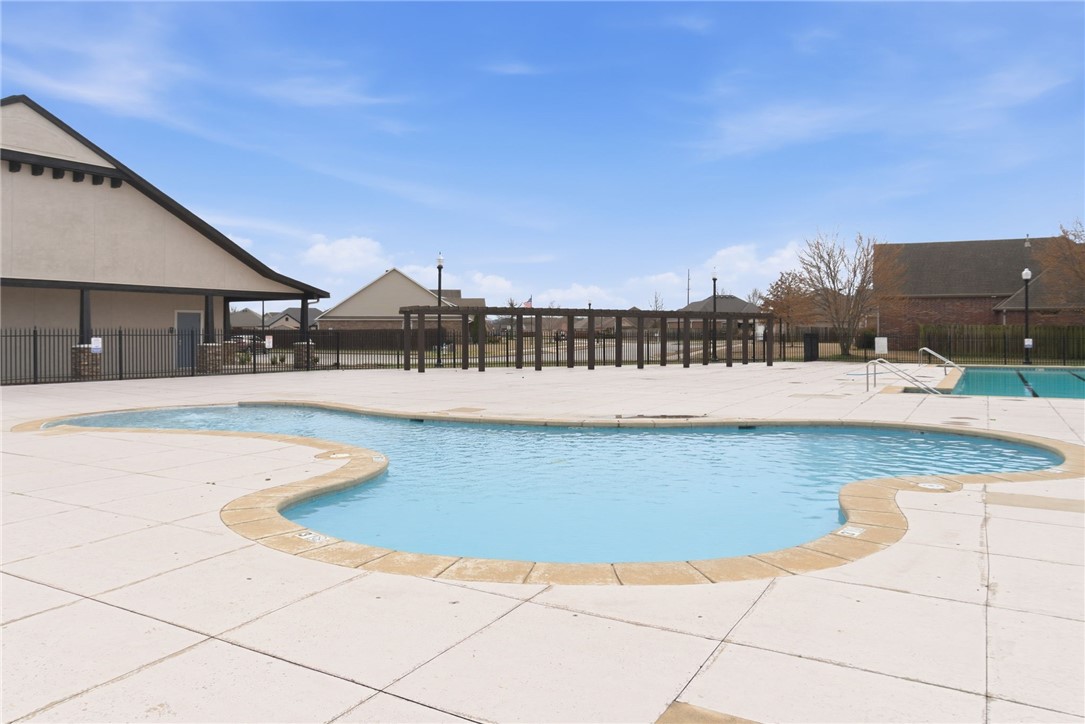 Charleston Park At Legendary - Residential