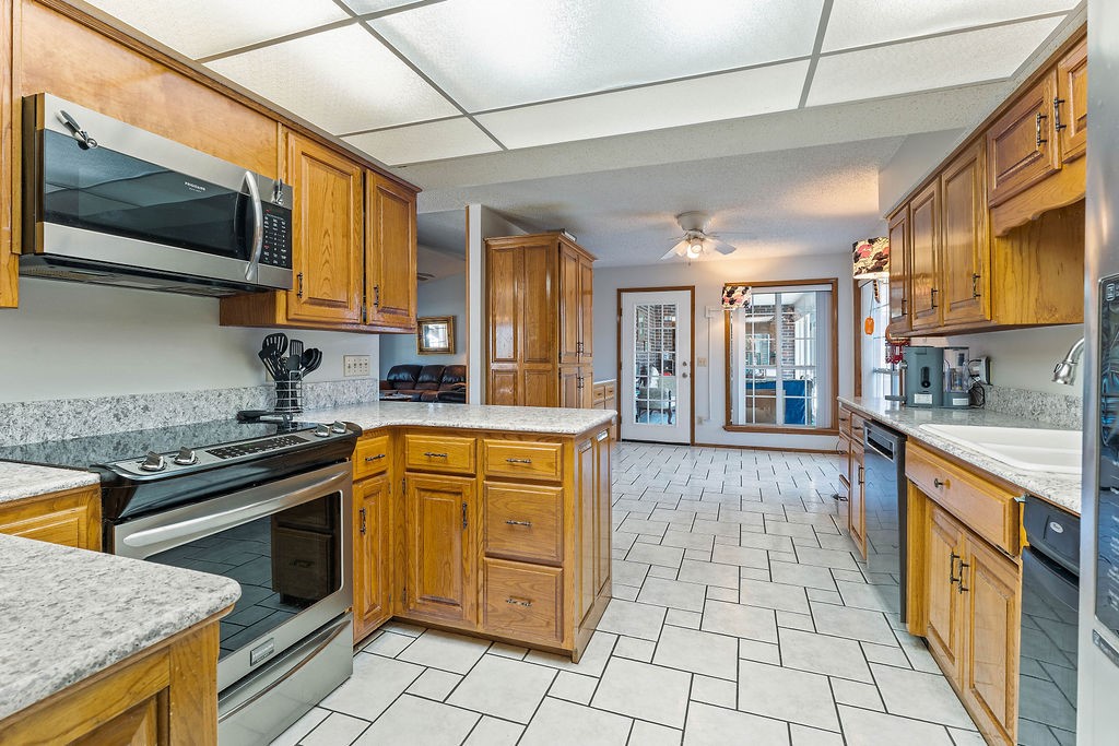 Dawn Hill C C Resort Rurban - Residential